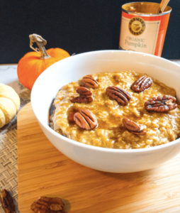 Pumpkin oatmeal with pecans