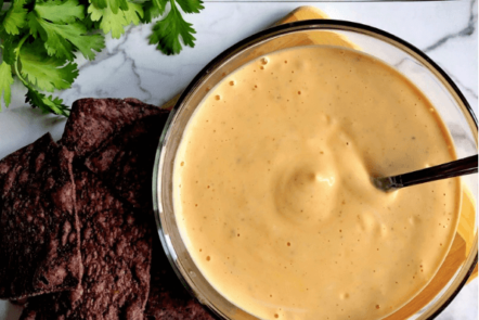 Chipotle ranch sauce with chips