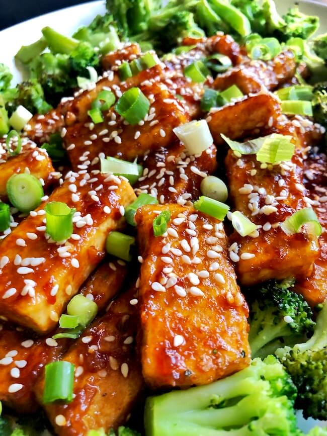 Asian tofu with broccoli