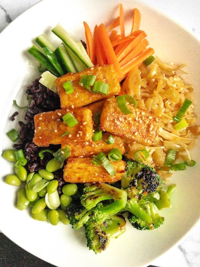 Garlic ginger tofu veggie grain bowl