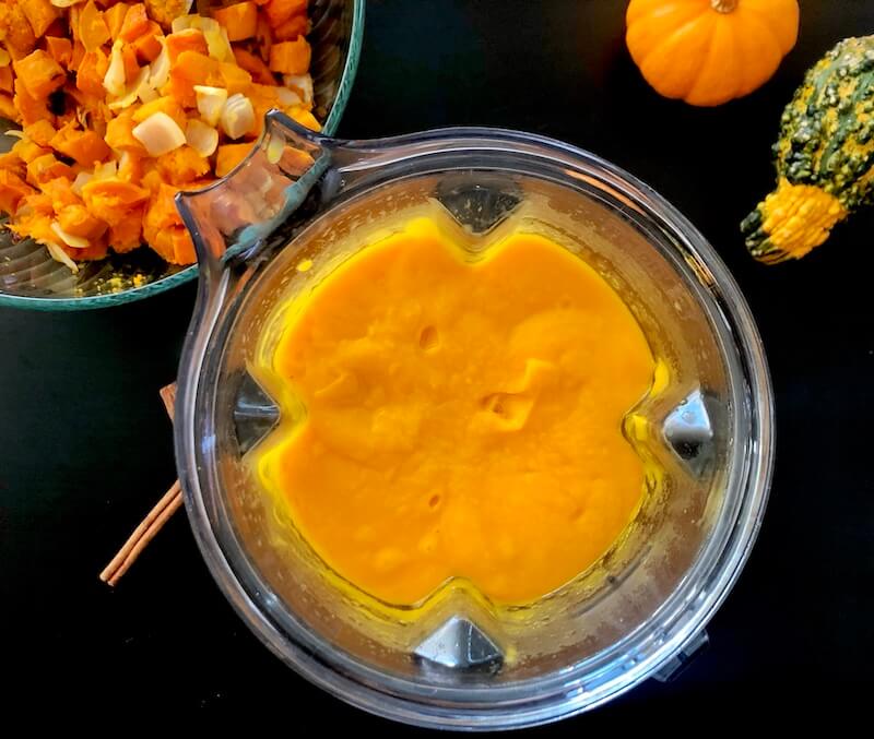 pureeing fall vegetables in vitamix for a soup