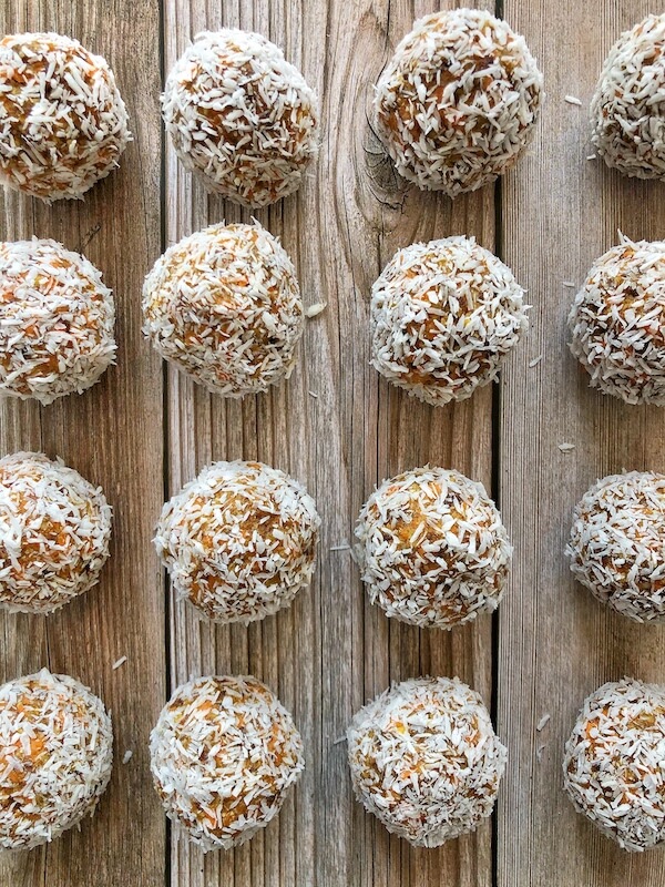 energy balls- carrot cake flavored lined up