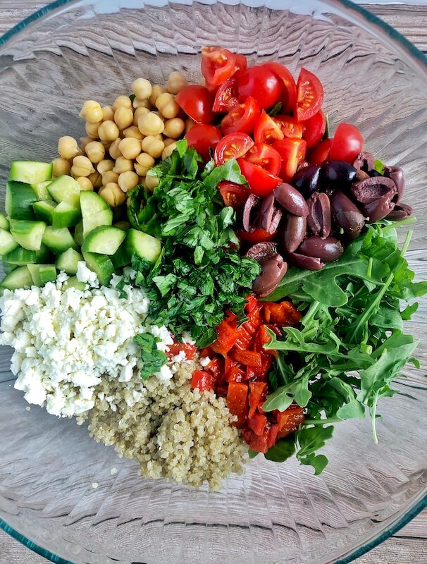 Greek quinoa salad