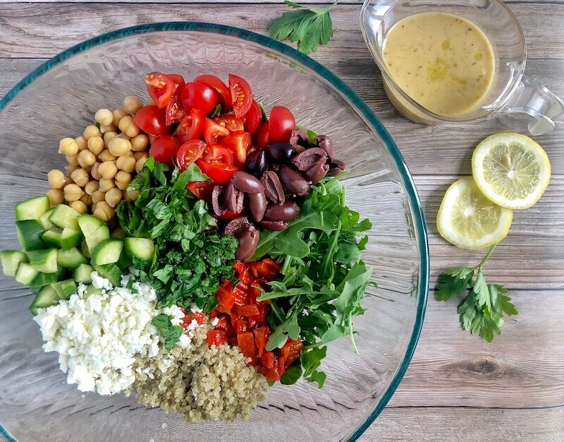 How to make a healthy summer salad